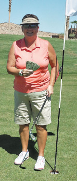 Kathy Holwick gets her first Ace!