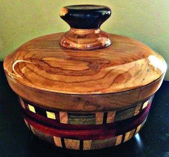 Bowl with lid